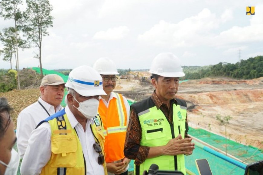 Ditargetkan Selesai 2024, Menteri PUPR Bersama Presiden Jokowi Tinjau Jalan Tol Menuju KIPP IKN